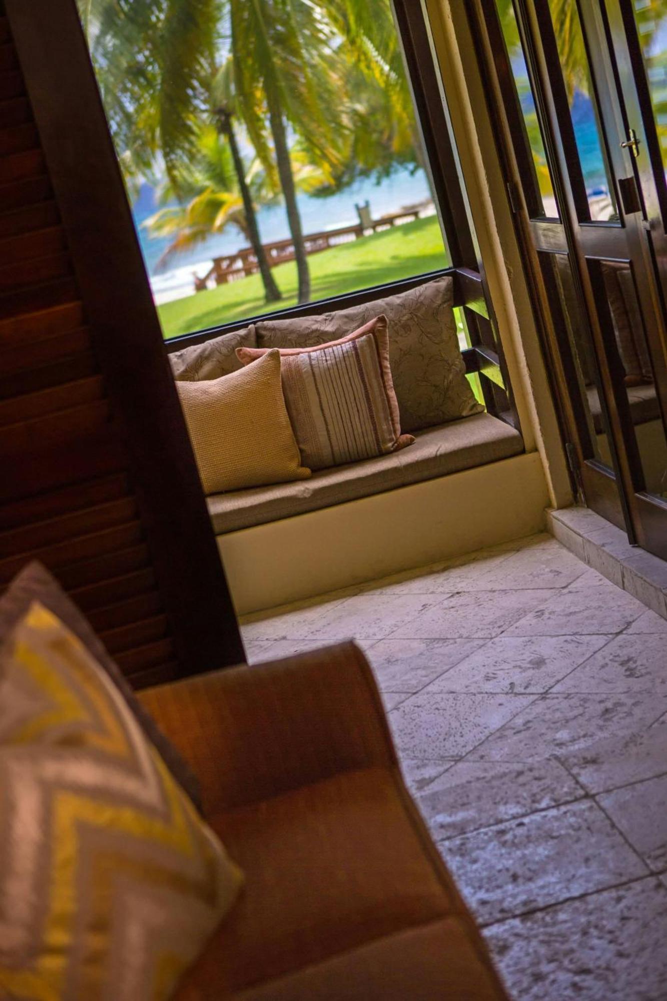 Carambola Beach Resort St. Croix, Us Virgin Islands Fountain Bagian luar foto